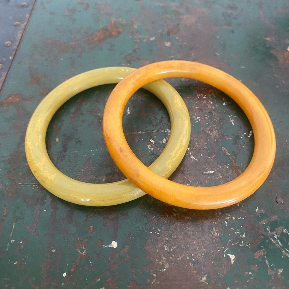 Vintage Bakelite Bangles